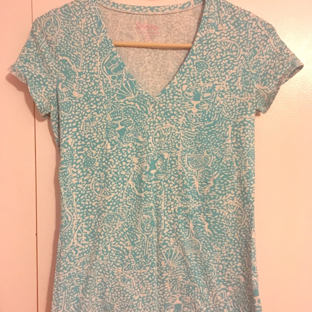 5 ffor $25. Lily Pulitzer “Leopard” Tee.